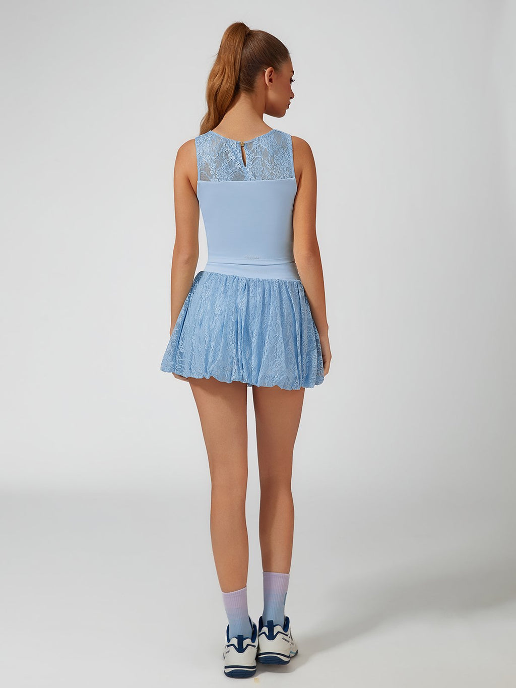 Lace Splicing Crew Neck Crop Tank Top Light Blue